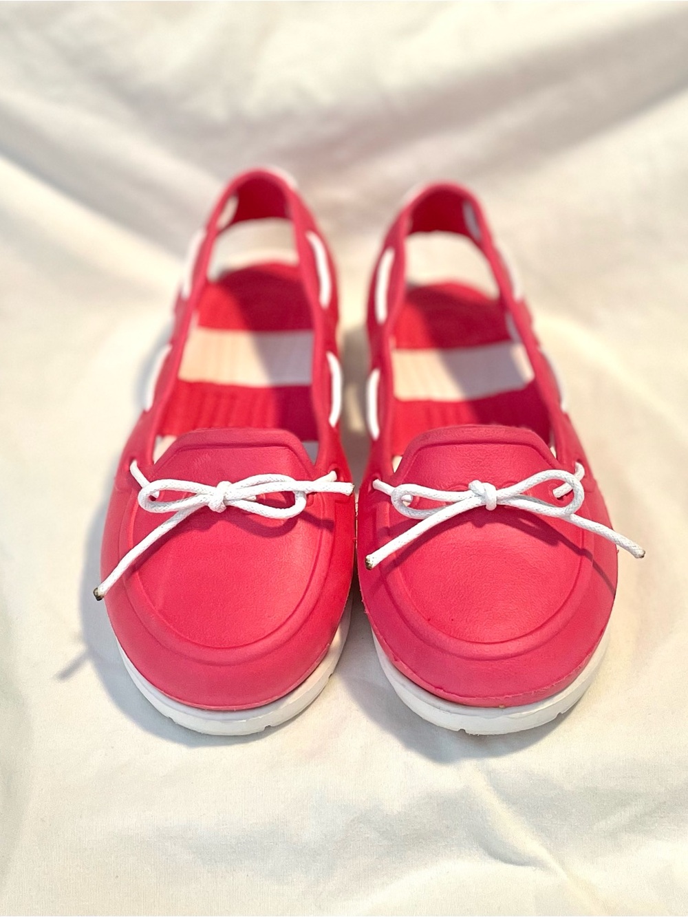 Crocs Beach Line Flats - Slip~On Boat Shoes - Women’s Size 6 - Pink & White